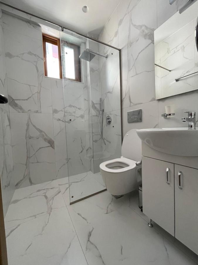 Sun And Sea Apartment Saranda Экстерьер фото
